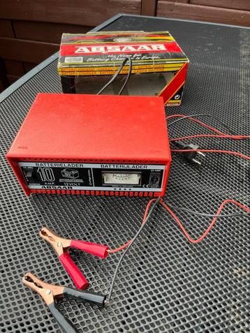 Acculader Absaar beschikbaar voor biedingen