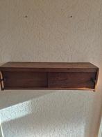 Hangkastje  met schuifdeurtjes, Ophalen