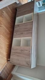 Prachtig wanddressoir met een kliksysteem voor de deurtjes, Ophalen, 200 cm of meer, Zo goed als nieuw, 25 tot 50 cm