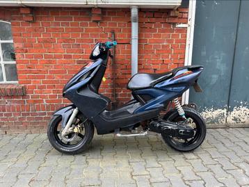 Yamaha aerox 50cc zonder wok!