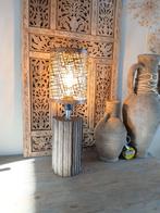 Landelijk tafellampje van antieke paal, Nieuw, Ophalen of Verzenden, Stoer landelijk sober robuust, Minder dan 50 cm