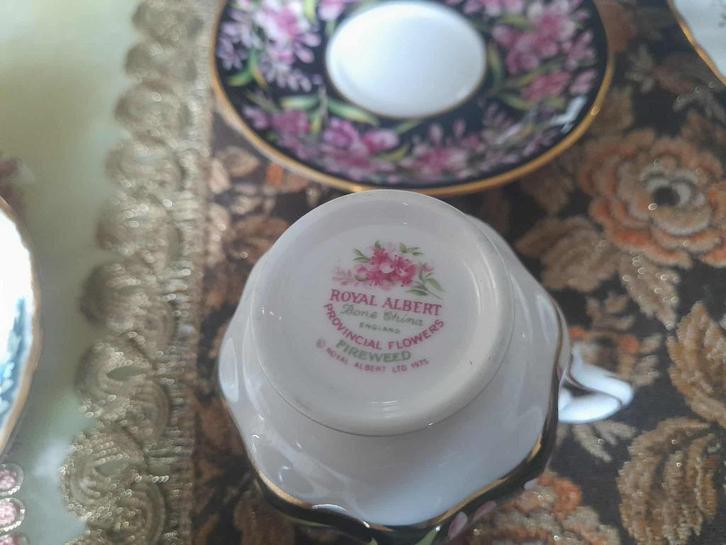 Royal Albert Provincial, Antiek en Kunst, Antiek | Servies los, Ophalen of Verzenden