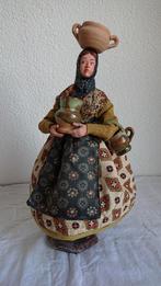 Santon pop beeld klederdracht aardewerk hoofddoek, Ophalen of Verzenden