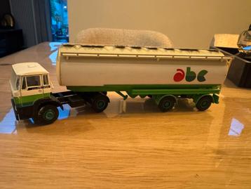 DAF 2500 tankwagen “ABC” 1:50 Lion Toys  met originele doos beschikbaar voor biedingen