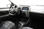Peugeot 108 1.0 e-VTi Active € 12.950,00, Auto's, Peugeot, Stof, Start-stop-systeem, 4 stoelen, Wit