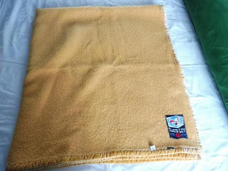 Prachtige Wollen deken Radia Lux 180 x 200 cm wol, Huis en Inrichting, Woonaccessoires | Plaids en Woondekens, Gebruikt, Ophalen of Verzenden