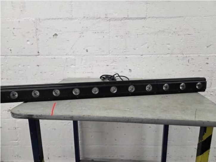 Showtec pixelbar 12 (6 stuks beschikbaar), Muziek en Instrumenten, Licht en Laser, Gebruikt, Licht, Kleur, Ophalen