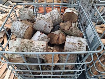 Blokken haardhout  beschikbaar voor biedingen