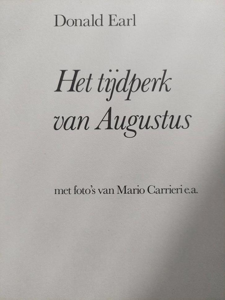Het Tijdperk van Augustus - Donald Earl, Boeken, Geschiedenis | Vaderland, Gelezen, 20e eeuw of later, Ophalen of Verzenden