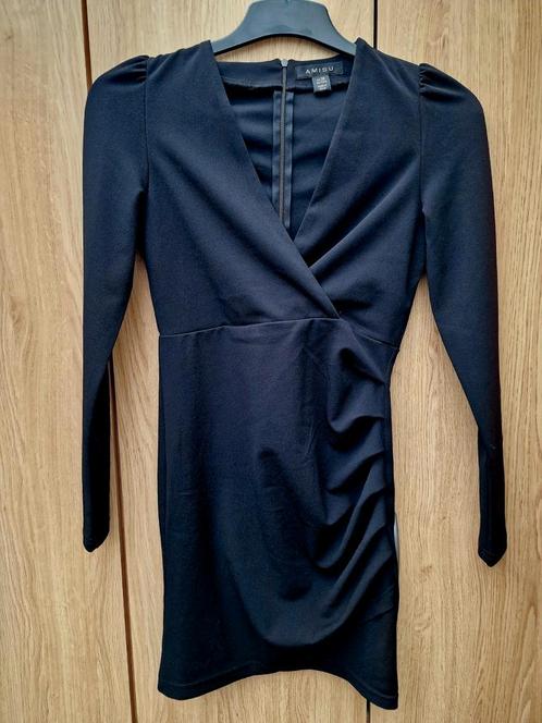 NIEUW Zwarte Amisu jurk mt 36 leuke rimpeling, Kleding | Dames, Jurken, Nieuw, Maat 36 (S), Zwart, Boven de knie, Ophalen