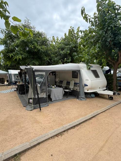 Te koop Hobby caravan excellent easy 495 helemaal compleet, Caravans en Kamperen, Caravans, Particulier, tot en met 4, 1250 - 1500 kg