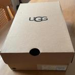 UGG pantoffels maat 33,5, Kleding | Dames, UGG, Beige, Ophalen of Verzenden, Zo goed als nieuw