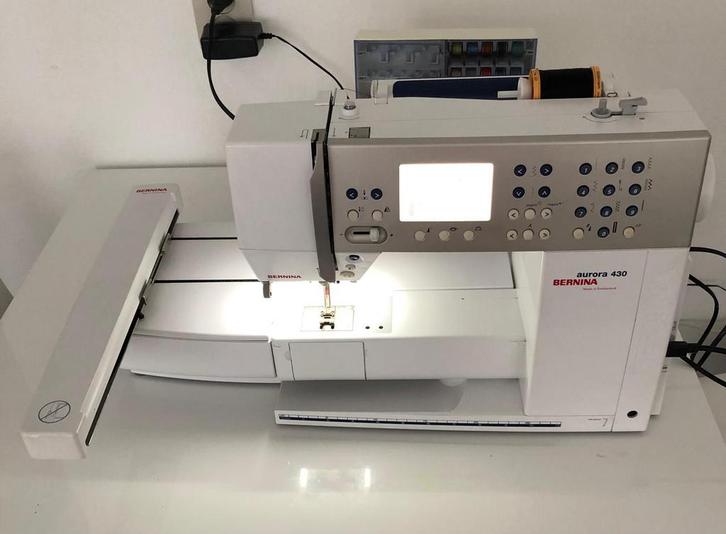 Bernina aurora 430 naai/borduurmachine, Hobby en Vrije tijd, Naaimachines en Toebehoren, Zo goed als nieuw, Naaimachine, Bernina