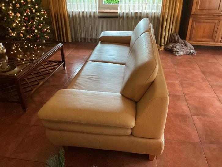 Strakke lederen bank, Huis en Inrichting, Banken | Bankstellen, Zo goed als nieuw, Rechte bank, Driepersoons, 200 tot 250 cm, 75 tot 100 cm