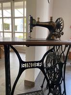 Antieke trapnaaimachine van Singer met GRATIS naaidoos, Antiek en Kunst, Antiek | Naaimachines, Ophalen