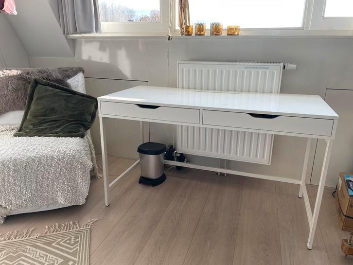 Bureau Alex van Ikea * wit * 132 x 58 * met lades, Huis en Inrichting, Bureaus, Gebruikt, Ophalen