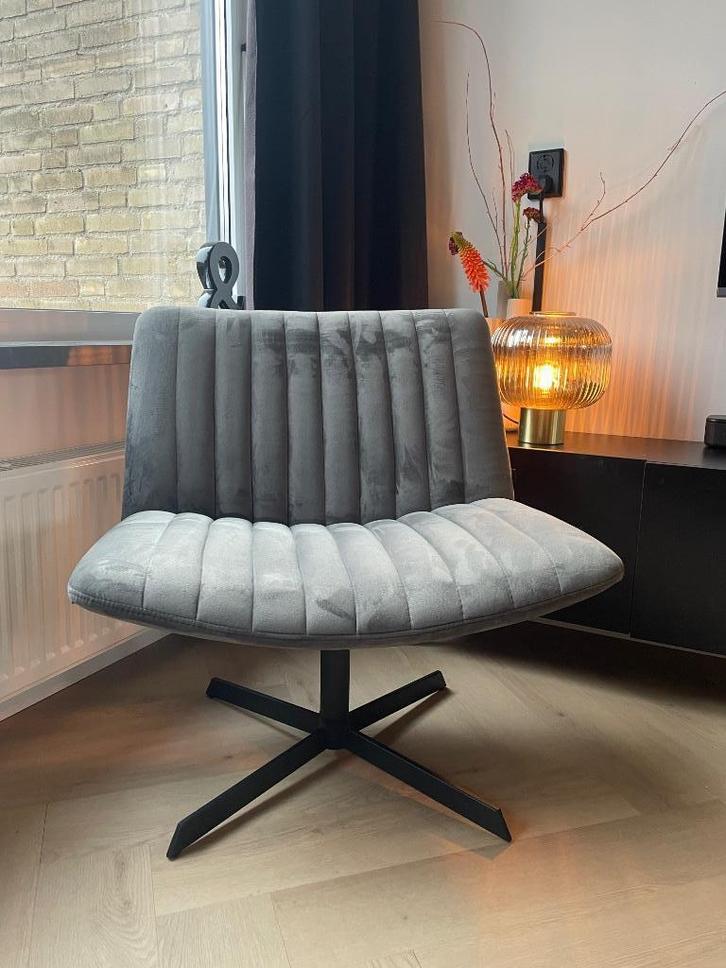 Fauteuil draaibaar, Huis en Inrichting, Fauteuils, Zo goed als nieuw, Stof, 50 tot 75 cm, 75 tot 100 cm, Ophalen