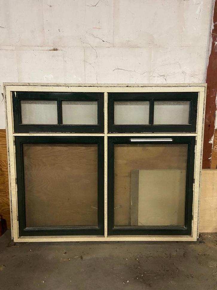 Houten raamkozijn, Doe-het-zelf en Verbouw, Kozijnen en Schuifpuien, Gebruikt, Raamkozijn, Hout, 150 tot 225 cm, 150 tot 225 cm