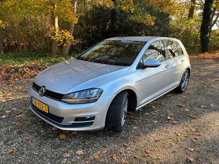 Volkswagen Golf (7) 1.2 TSI 77KW 5D 2015 Grijs Cup Edition, Auto's, Volkswagen, Particulier, Golf, ABS, Adaptieve lichten, Airbags