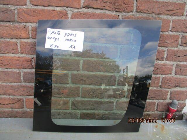 rechts achter zijruit toyota yaris verso, Auto-onderdelen, Ruiten en Toebehoren, Toyota, Gebruikt, Ophalen of Verzenden