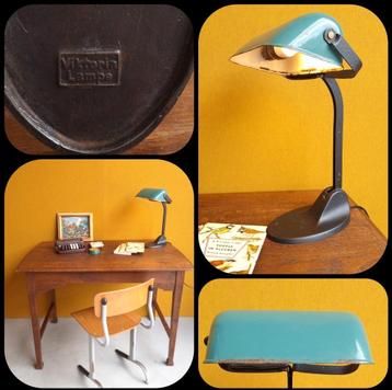 Brocante vintage eiken tafel, tafeltje, desk, bureau beschikbaar voor biedingen