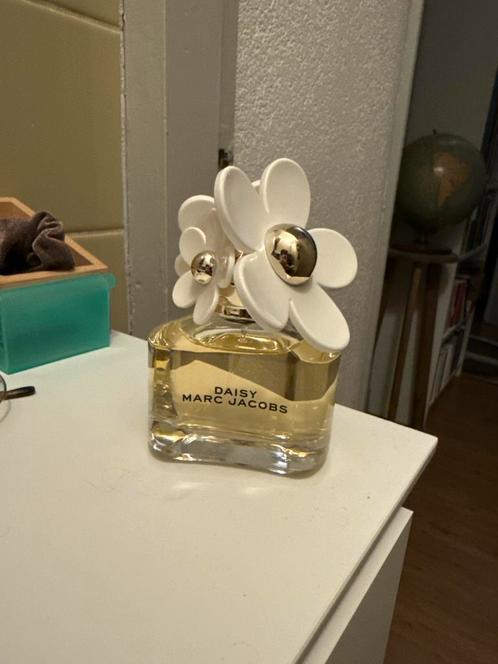 Daisy van Marc Jacobs, Sieraden, Tassen en Uiterlijk, Uiterlijk | Parfum, Zo goed als nieuw, Ophalen of Verzenden