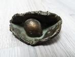 bronzen schelp met parel, Ophalen of Verzenden