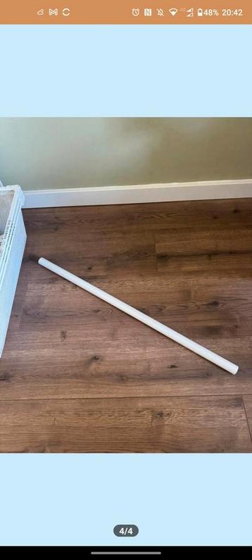 Pax planken 75 x 58 cm (3x), draadmanden (3x) en roede