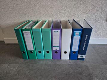 8 Ordners 2 rings GRATIS beschikbaar voor biedingen