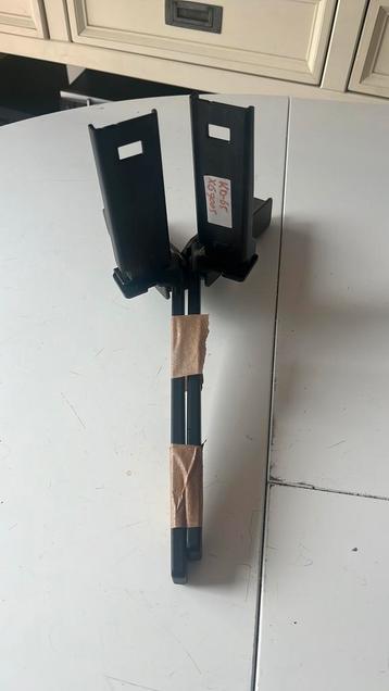 Voetjes Sony led tv (KD-65XG7005) beschikbaar voor biedingen