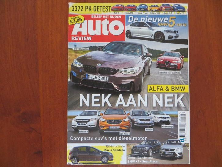 Auto Review 1 2017 Alfa Romeo Giulia Quadrifoglio, BMW M3 C., Boeken, Auto's | Folders en Tijdschriften, Zo goed als nieuw, Alfa Romeo