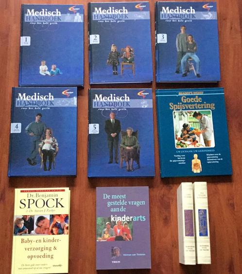 Benjamin Spock - Baby- en kinderverzorging. 5 X medisch boek, Boeken, Kinderboeken | Baby's en Peuters, Zo goed als nieuw, Ophalen of Verzenden
