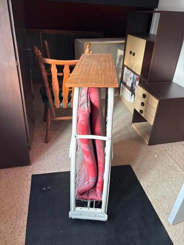 Opklapbed - Ruimtebesparend! beschikbaar voor biedingen