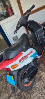 Piaggio typhoon 125cc (A1 kenteken), Fietsen en Brommers, Ophalen, Zo goed als nieuw, Overige modellen
