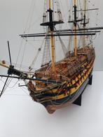 Te koop   h.m.s. victory bieden geheel van hout, Hobby en Vrije tijd, Modelbouw | Boten en Schepen, Ophalen, Zo goed als nieuw