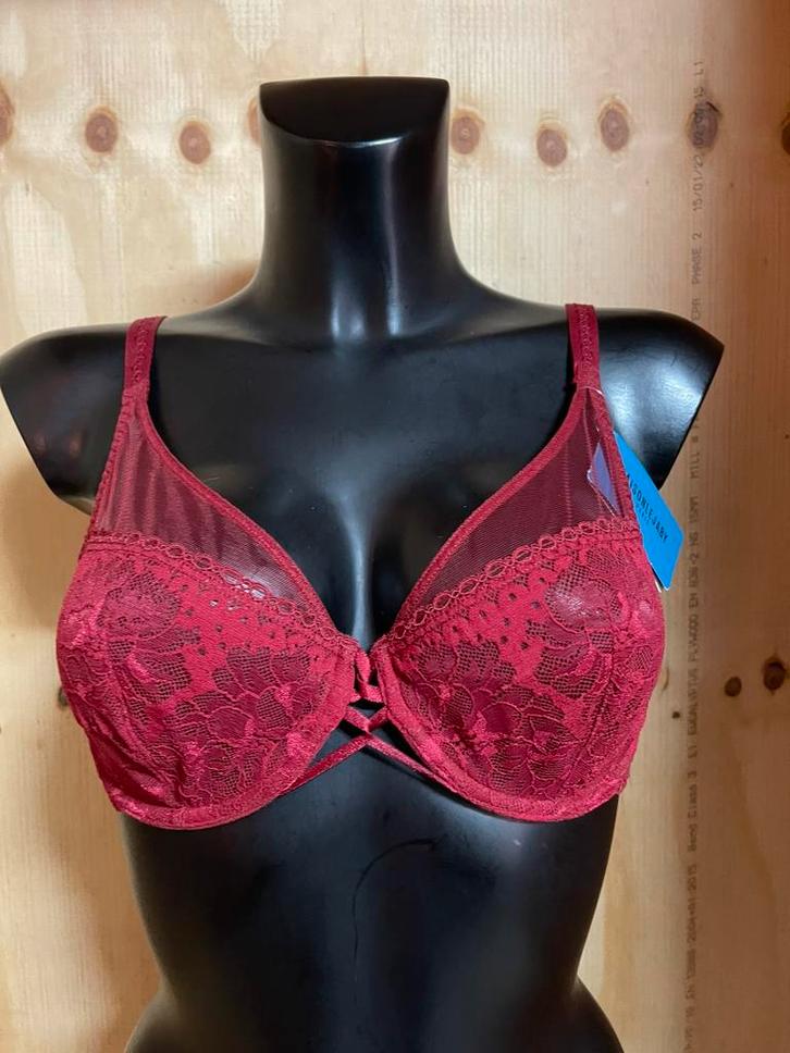 Maison lejaby bh 80c model dit flowers vintage, Kleding | Dames, Ondergoed en Lingerie, BH, Rood, Verzenden
