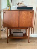 Vintage notenhout drankenkast, Huis en Inrichting, Kasten | Overige, Ophalen, Zo goed als nieuw