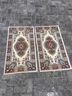 Twee identieke kleedjes, Gebruikt, 100 tot 150 cm, Crème, Rechthoekig