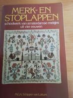 Boekje over stoplappen van M, G, A. Schipper van Lottum, Ophalen of Verzenden, Zo goed als nieuw, Handborduren, Patroon