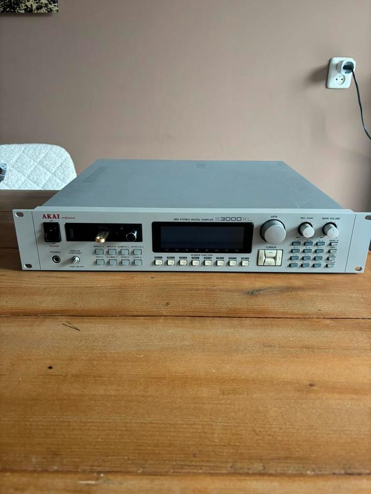 Akai s3000xl V2 maxed out, Muziek en Instrumenten, Samplers, Gebruikt, Ophalen