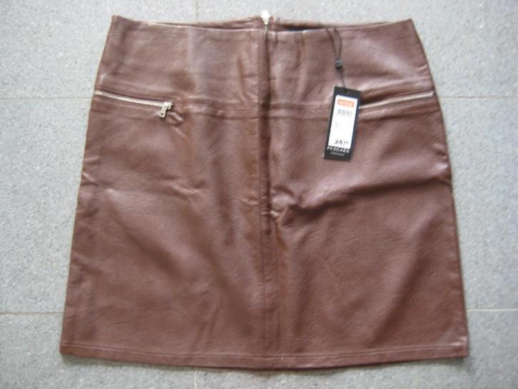 Rok en 3 broeken, Kleding | Dames, Dames-kledingpakketten, Zo goed als nieuw, Maat 38/40 (M), Ophalen of Verzenden