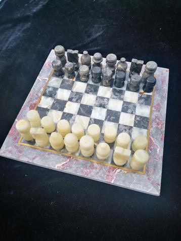 Prachtig Marmeren Schaakspel (25x25 cm) -Tijdloze Klassieker beschikbaar voor biedingen