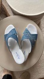 Blumarine jeans slippers nieuw apart maat 40, Ophalen of Verzenden, Zo goed als nieuw, Blauw
