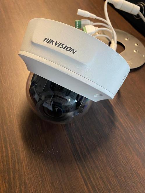 Hikvision ds-2cd4112f-iz, Audio, Tv en Foto, Videobewaking, Zo goed als nieuw, Ophalen of Verzenden