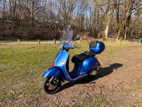 Vespa GTS 300 HPE SuperSport, Motoren, Motoren | Piaggio, Particulier, Scooter, 12 t/m 35 kW, 1 cilinder, Ophalen
