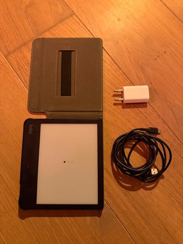 Kobo Libra H2O e-reader zwart | met luxe sleepcover, Computers en Software, E-readers, Zo goed als nieuw, 7 inch, 8 GB, Touchscreen