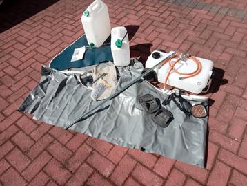 Diverse Caravan accessoires onder andere Luifel en water tan beschikbaar voor biedingen