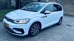 ✅ Volkswagen Touran 1.4 TSI VOLL OPTIE Highline R-line /Aut✅, Auto's, Stof, 4 cilinders, 4 stoelen, Wit