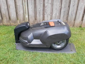 Husqvarna Automower 230ACX
8597 Maaiuren
Max 3000'm2  beschikbaar voor biedingen