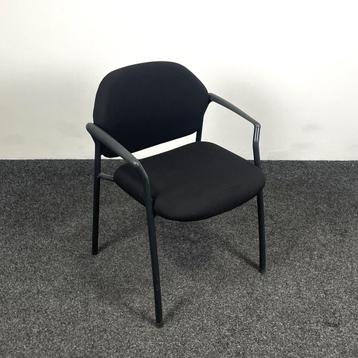 Gebruikte Ahrend 320 Vergaderstoel - Schuine Armleggers - Zw beschikbaar voor biedingen